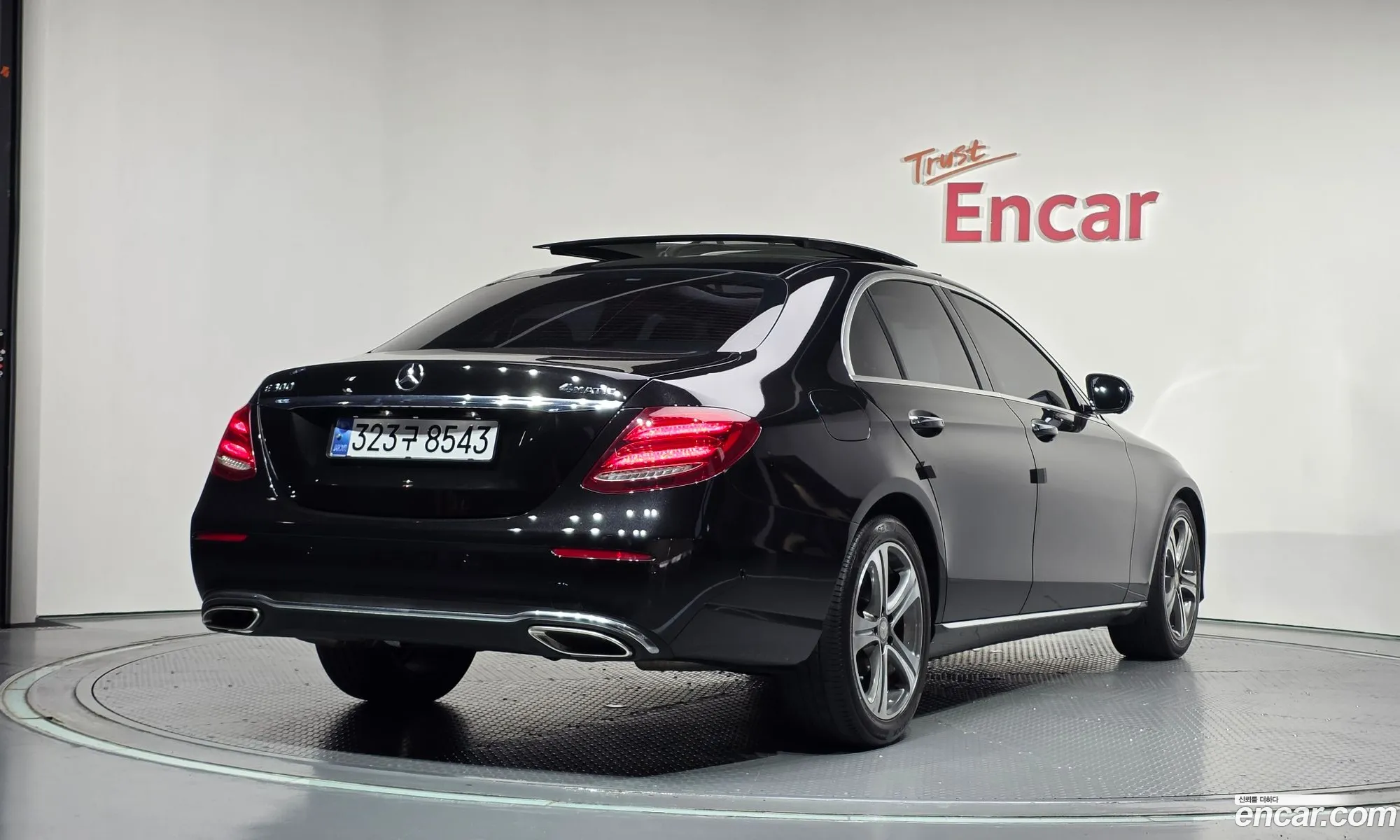 Mercedes-Benz E-Class W213 2016 WDDZF4KB2HA080148 — 4