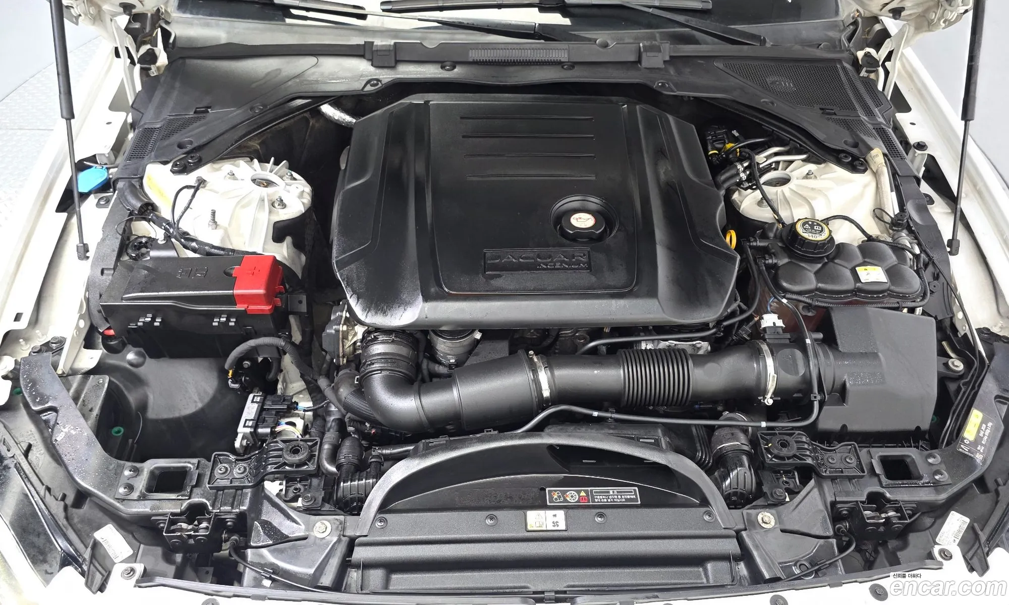 Jaguar XF 2018 — 2