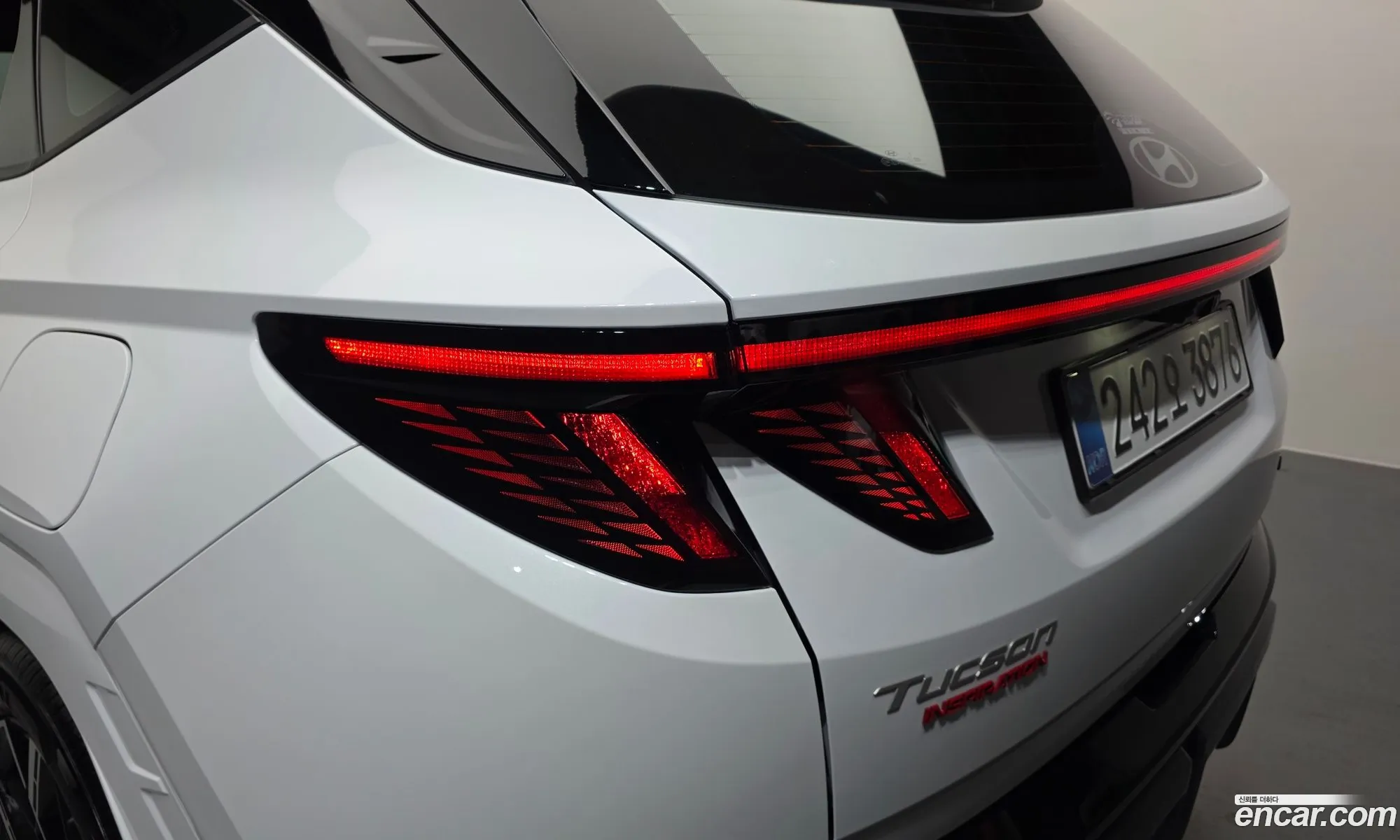 Hyundai Tucson Hybrid 2025 — 24