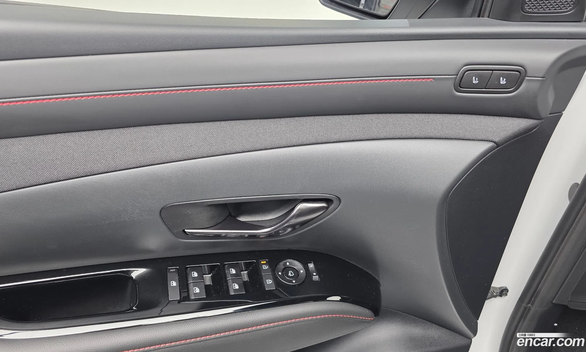 Hyundai Tucson Hybrid 2025 — 4