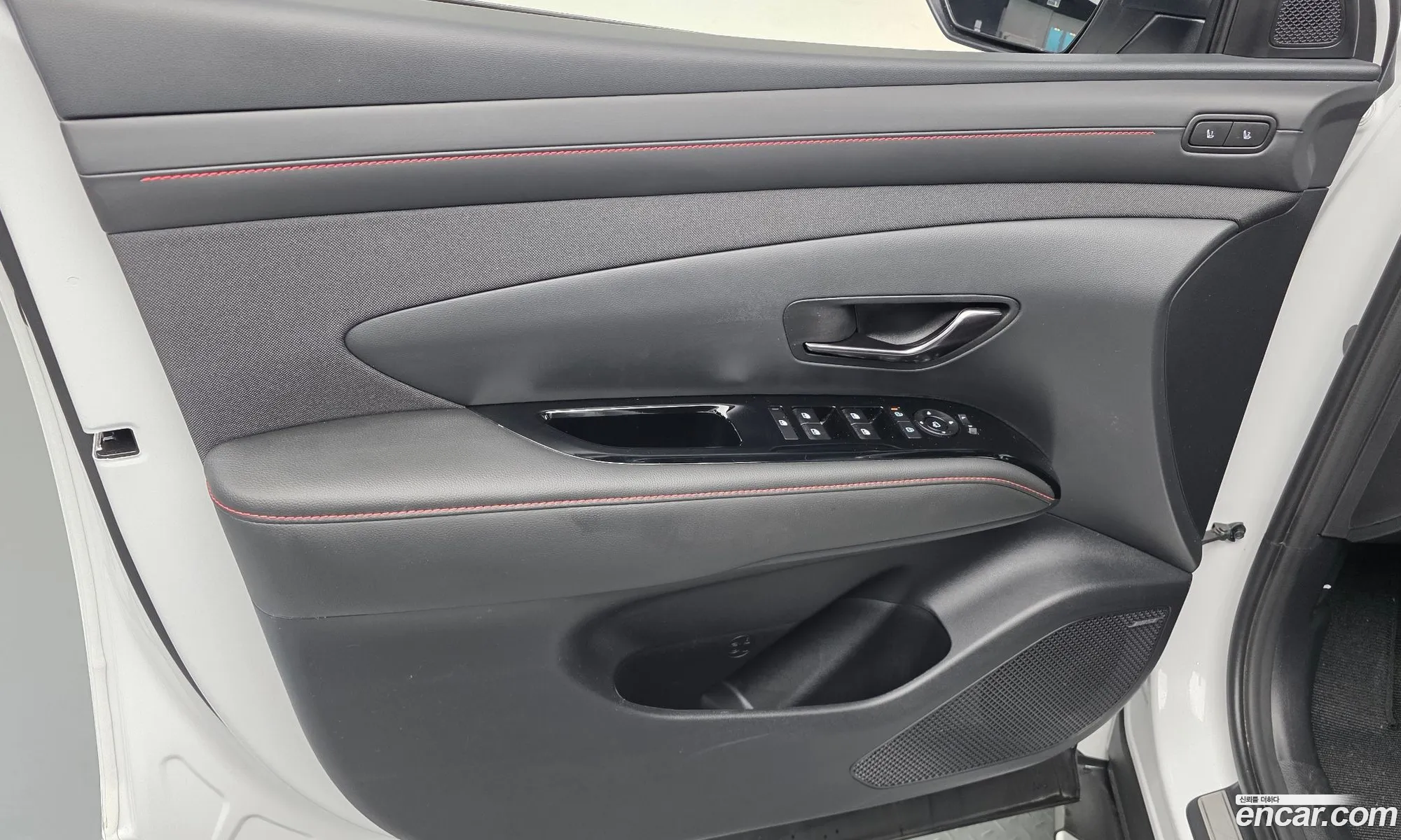 Hyundai Tucson Hybrid 2025 — 31