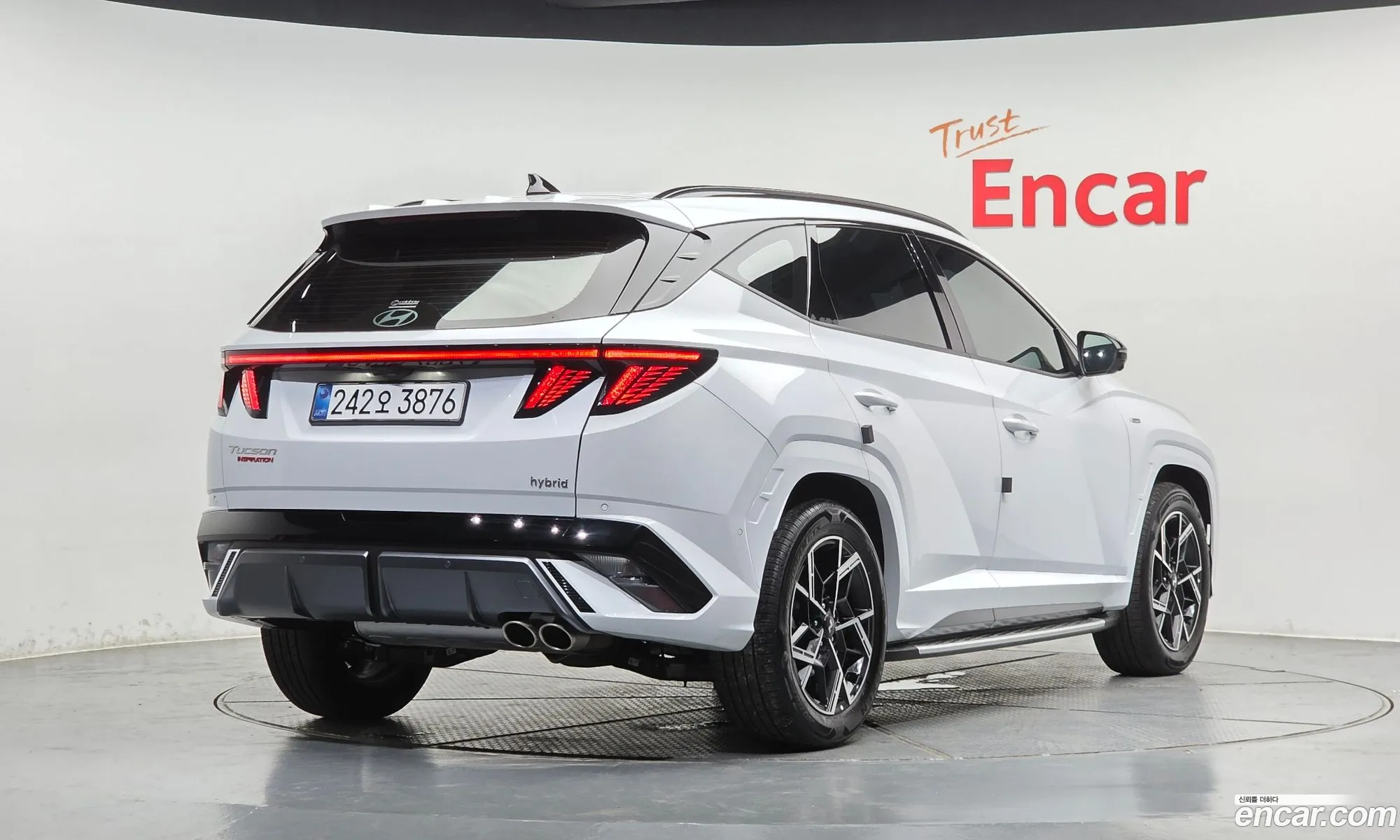 Hyundai Tucson Hybrid 2025 — 34