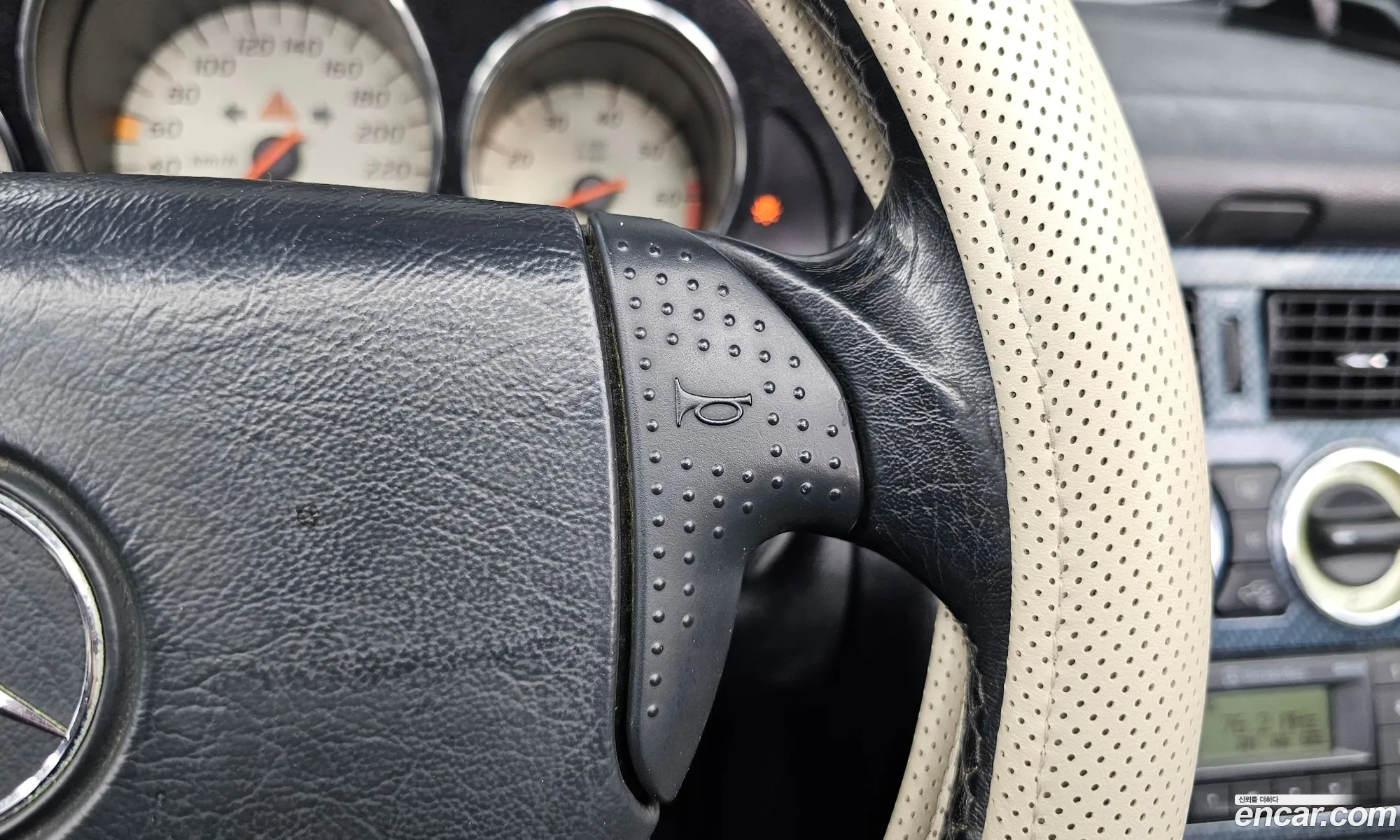 Mercedes-Benz SLK-Class 2001 WDB1704471F155607 — 33