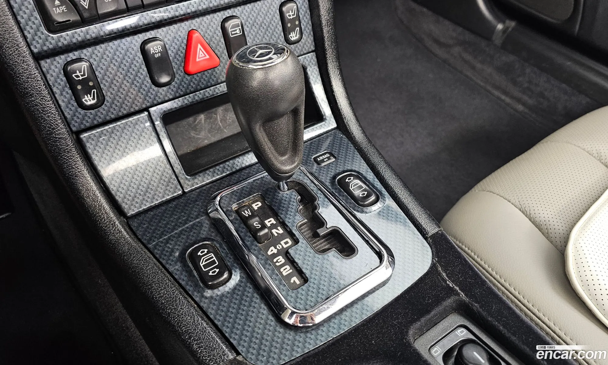 Mercedes-Benz SLK-Class 2001 WDB1704471F155607 — 20