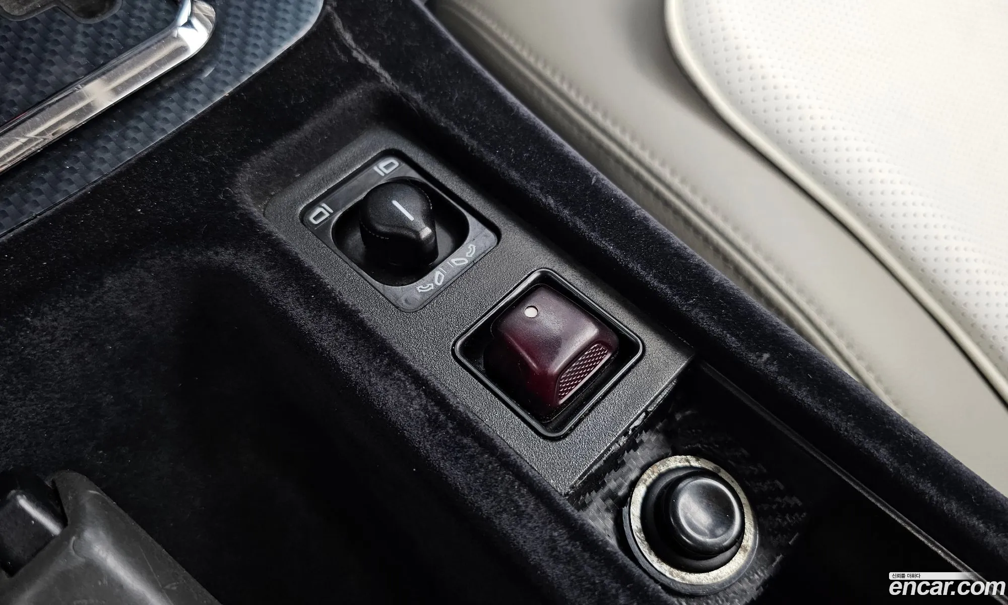 Mercedes-Benz SLK-Class 2001 WDB1704471F155607 — 8