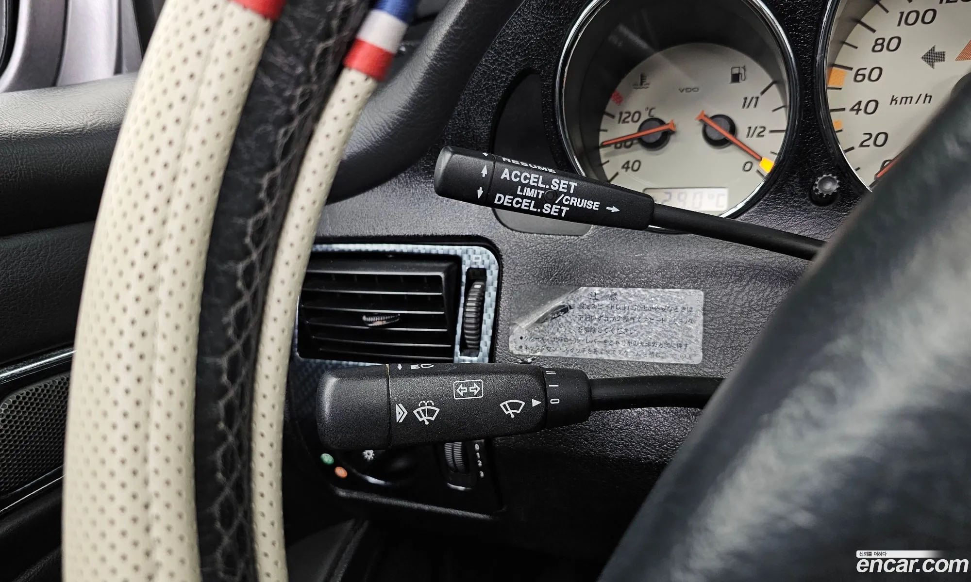 Mercedes-Benz SLK-Class 2001 WDB1704471F155607 — 32