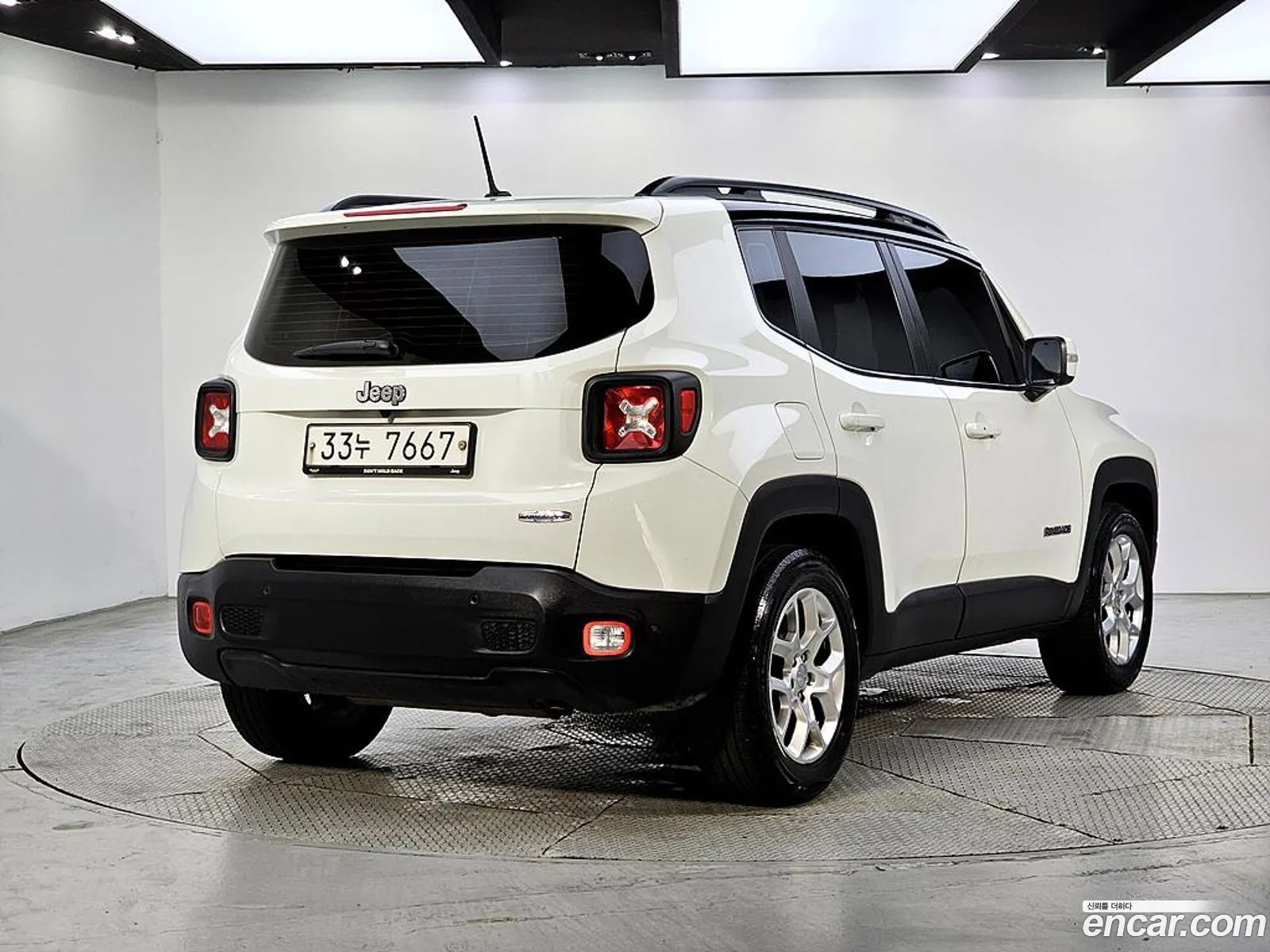 Jeep Renegade 2017 — 2