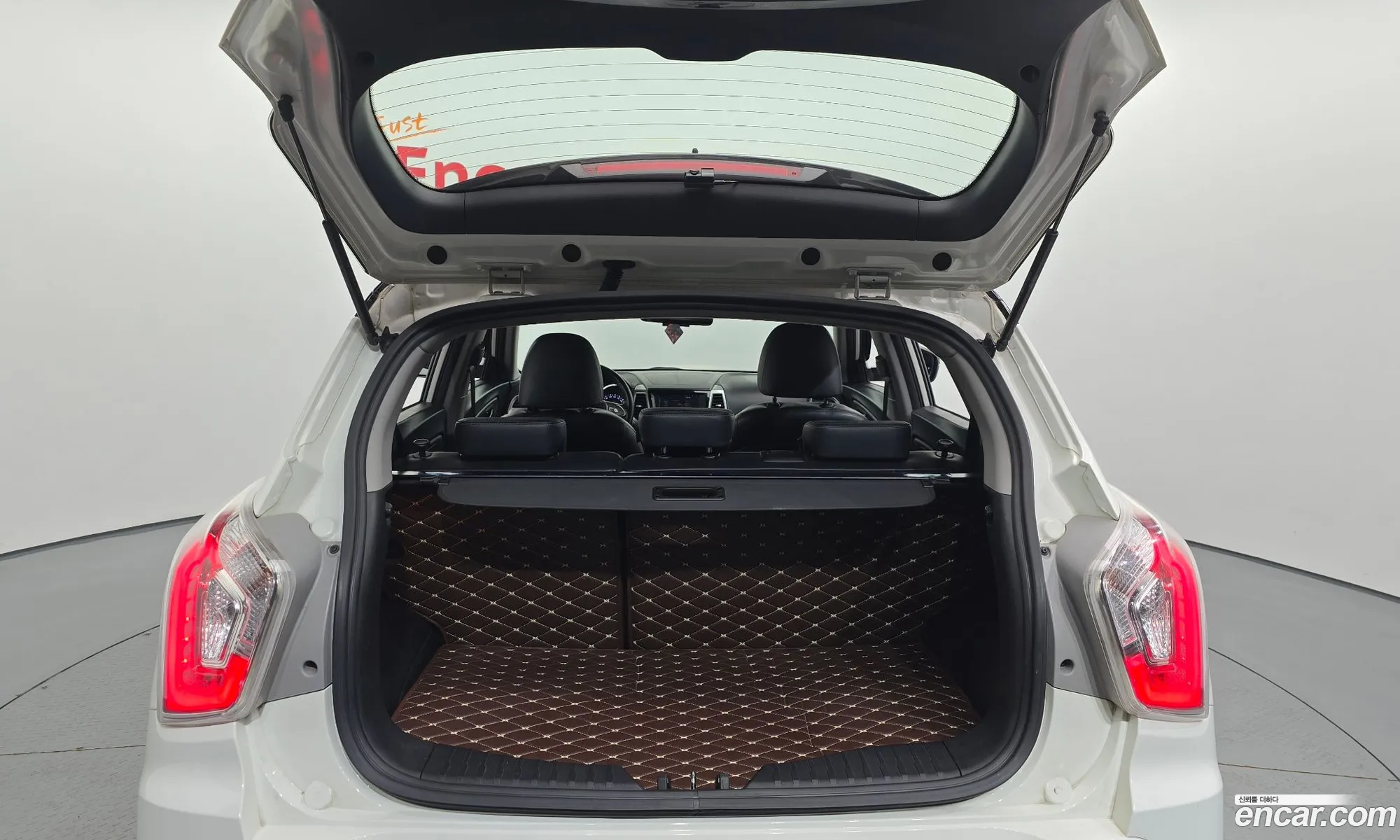 KG Mobility (SsangYong) Tivoli 2015 — 20