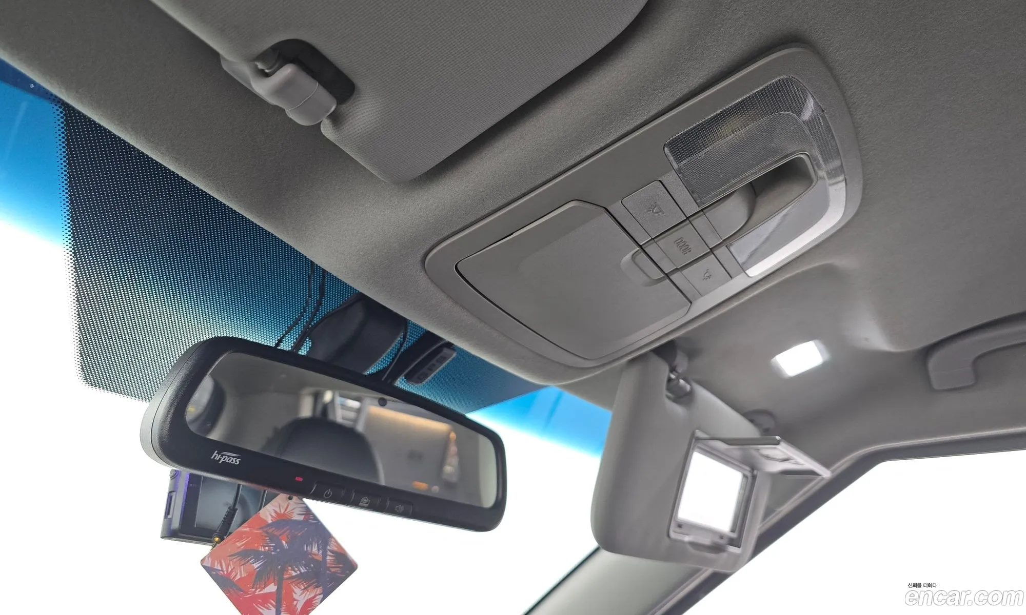 KG Mobility (SsangYong) Tivoli 2015 — 31