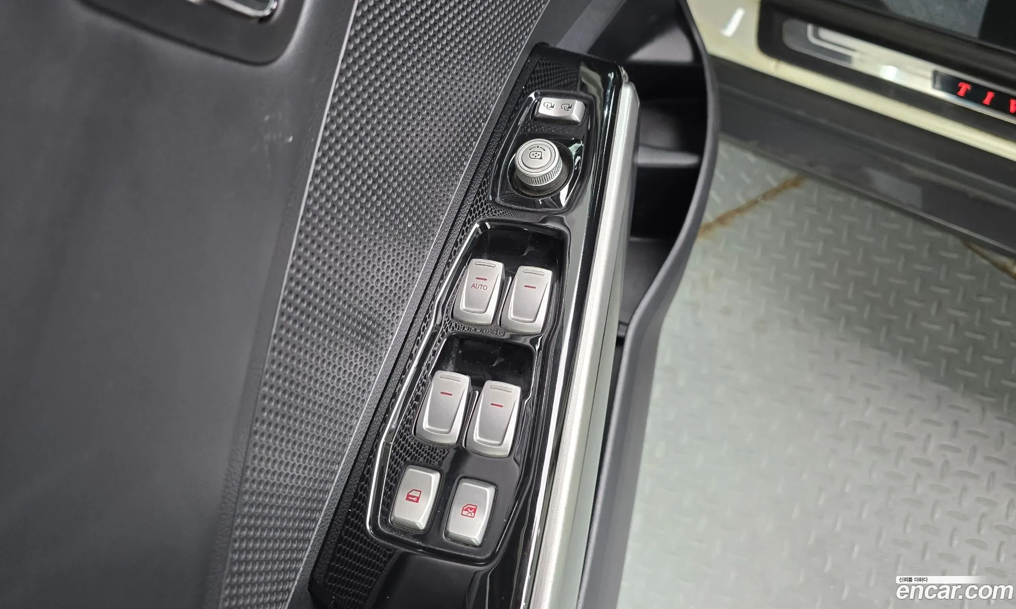 KG Mobility (SsangYong) Tivoli 2015 — 5