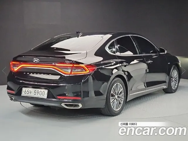 Hyundai Grandeur IG Hybrid 2019 — 3