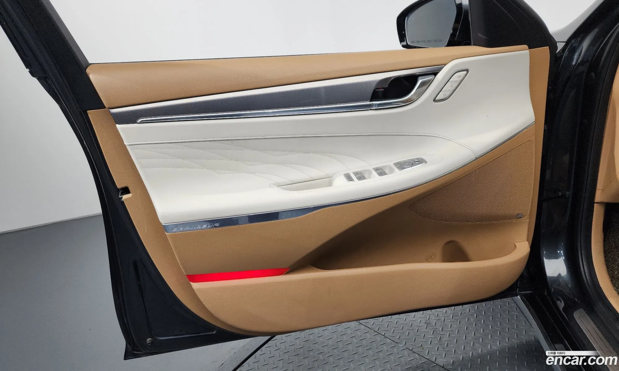 Hyundai Grandeur IG 2020 — 26