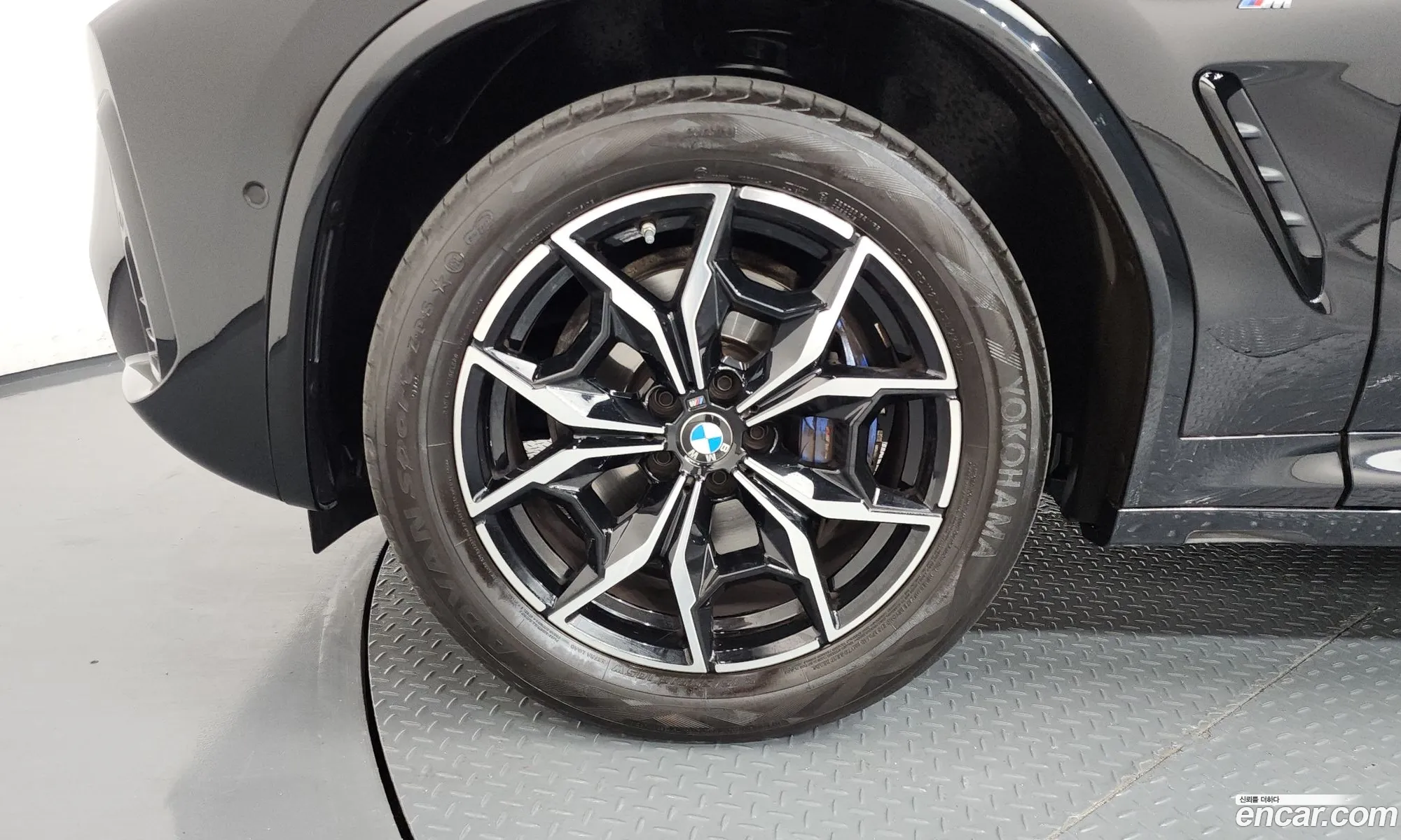 BMW X4 2023 — 17