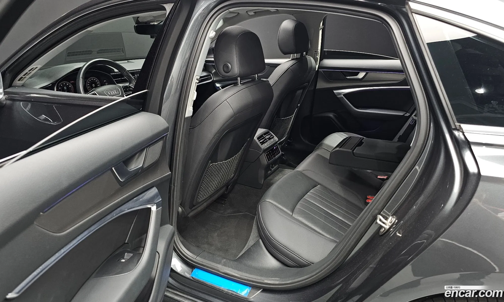 Audi A6 2020 WAUZZZF20LN009232 — 2