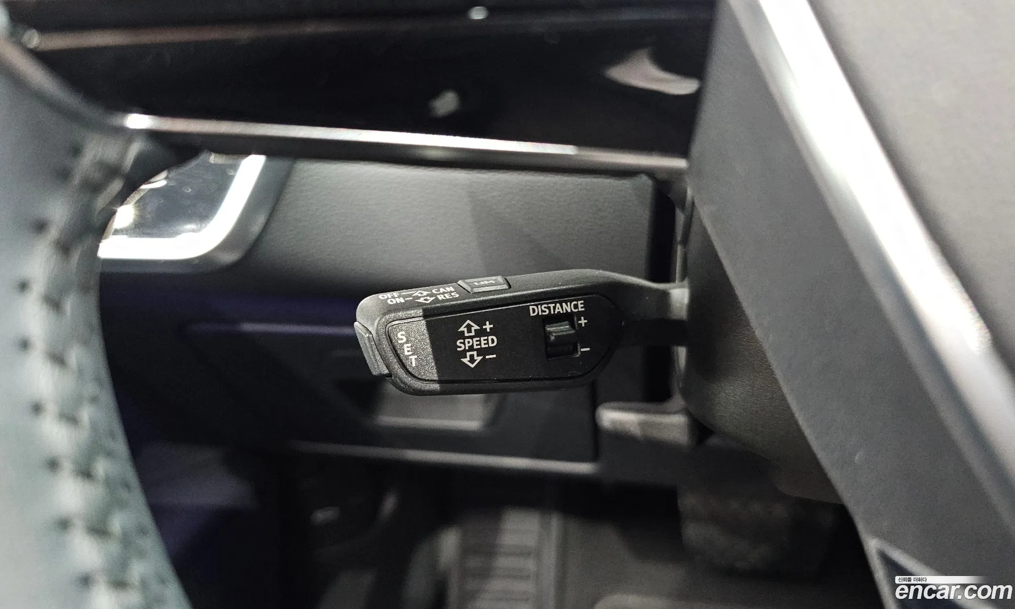 Audi A6 2020 WAUZZZF20LN009232 — 24