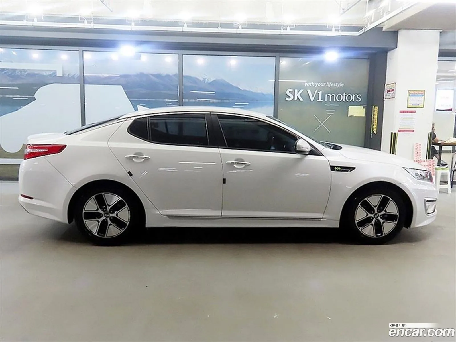 Kia K5 Hybrid 2013 — 2