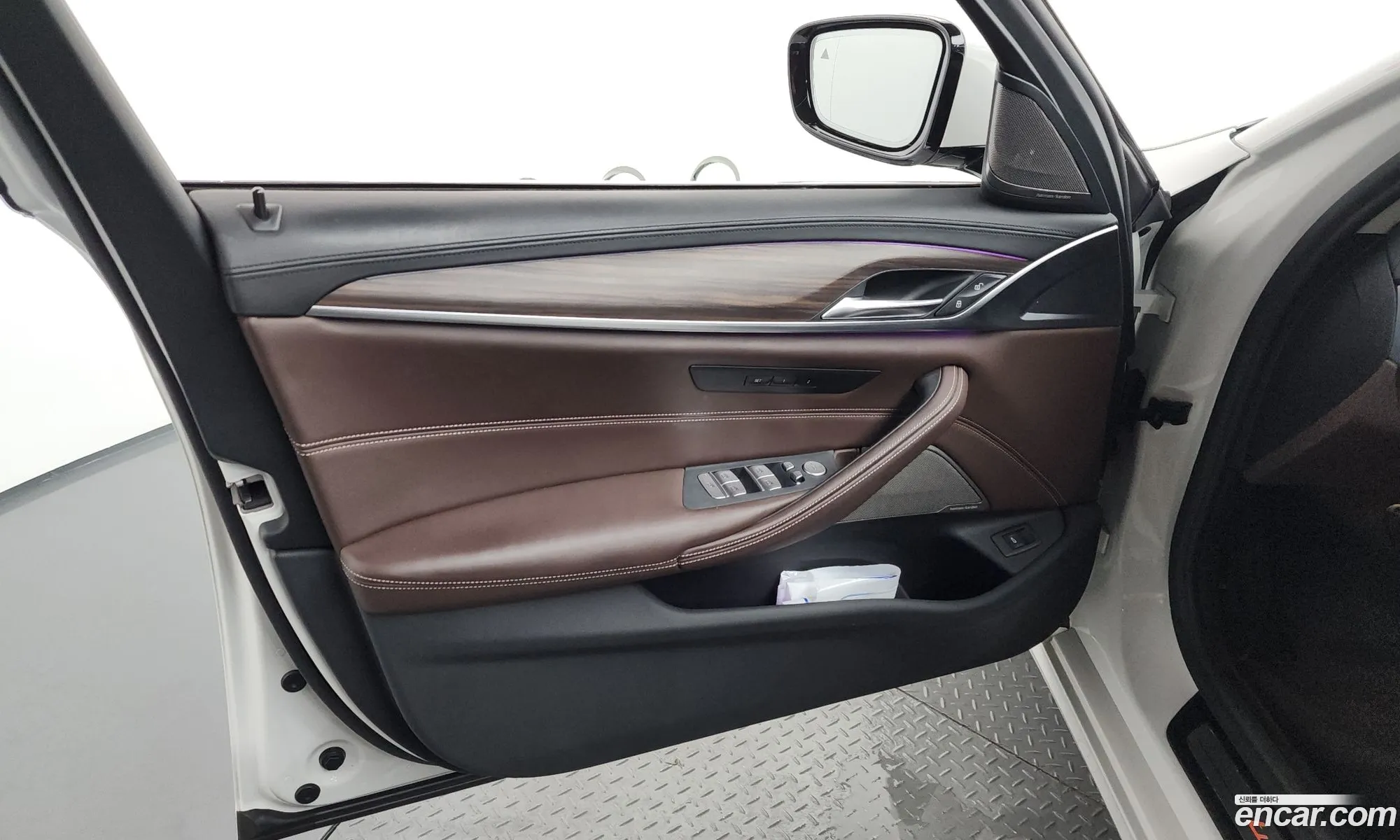 BMW 5 Series 2020 WBAJF310111111111 — 4