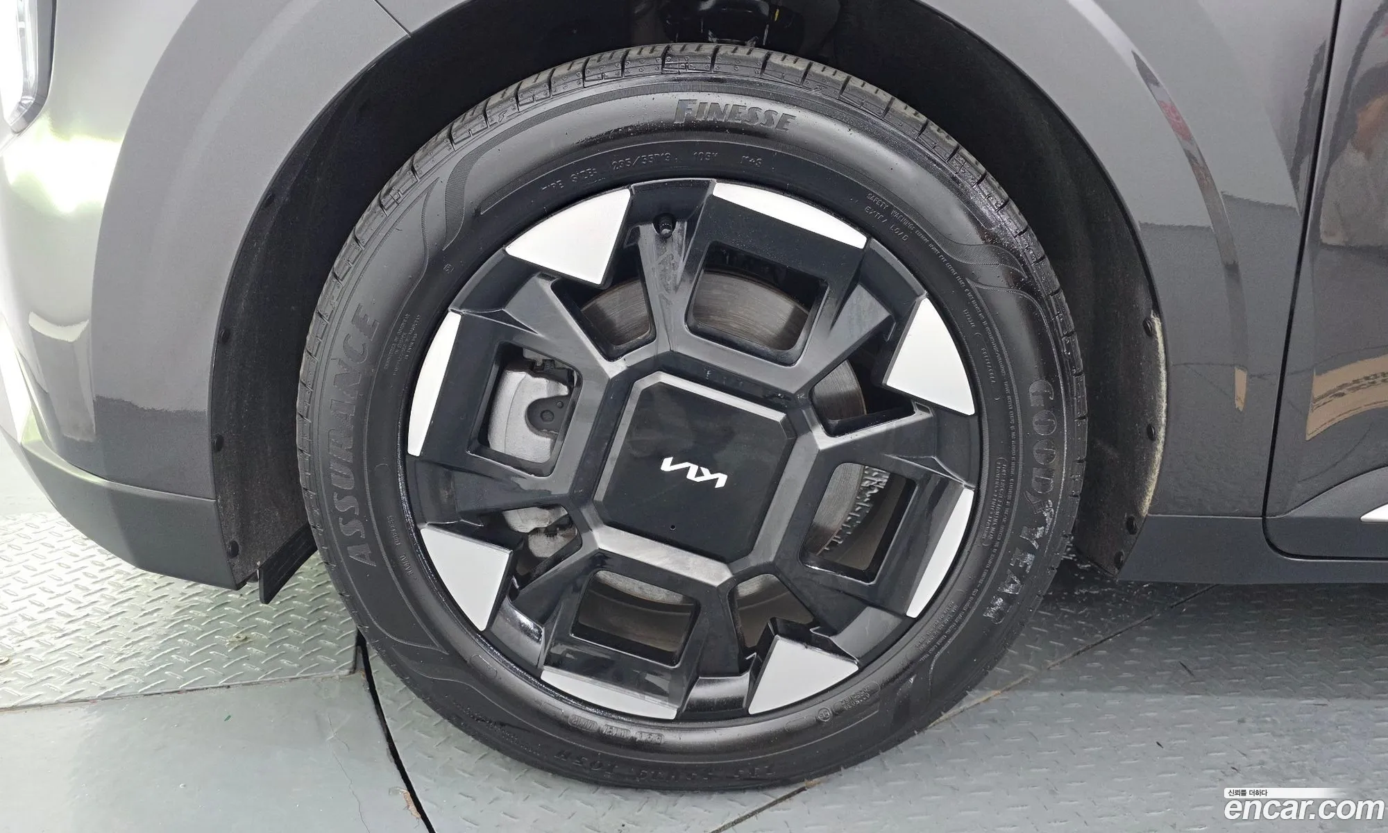 Kia Carnival 2025 — 6