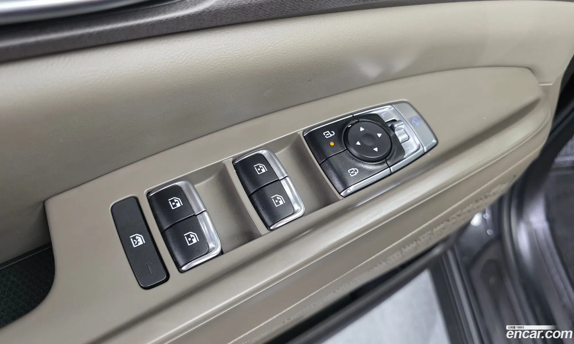 Kia Carnival 2025 — 24