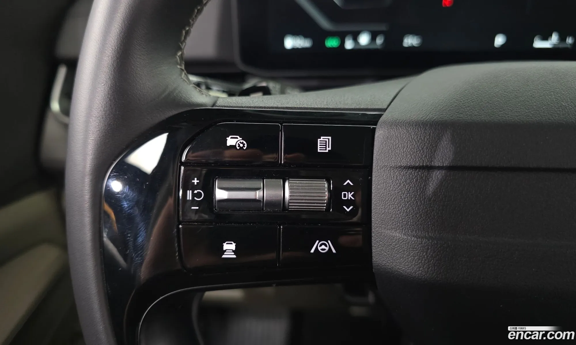 Kia Carnival 2025 — 28