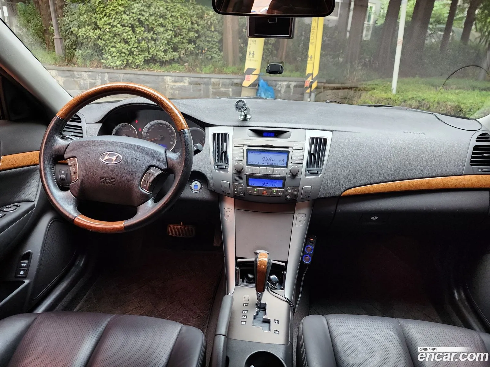 Hyundai NF Sonata Transform 2009 — 14