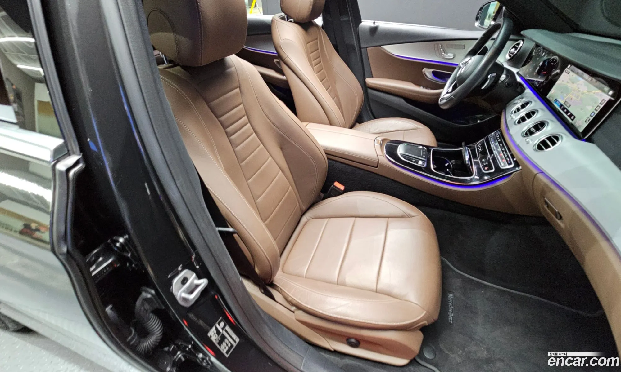Mercedes-Benz E-Class W213 2021 — 12