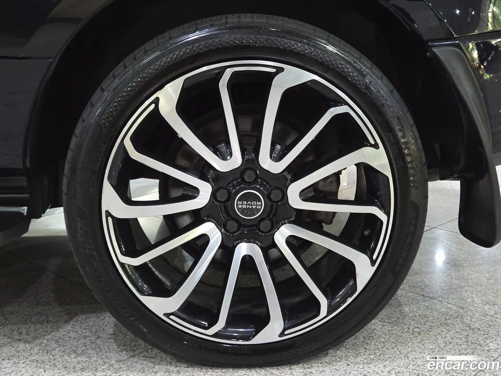 Land Rover Range Rover 2010 — 16