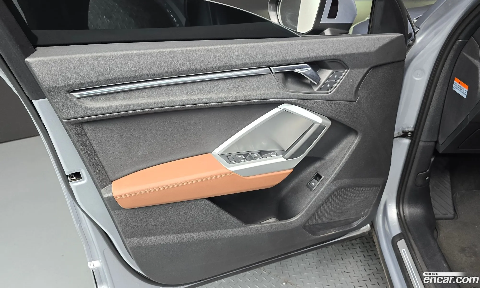 Audi Q3 2020 WAUZZZF35L1054540 — 16