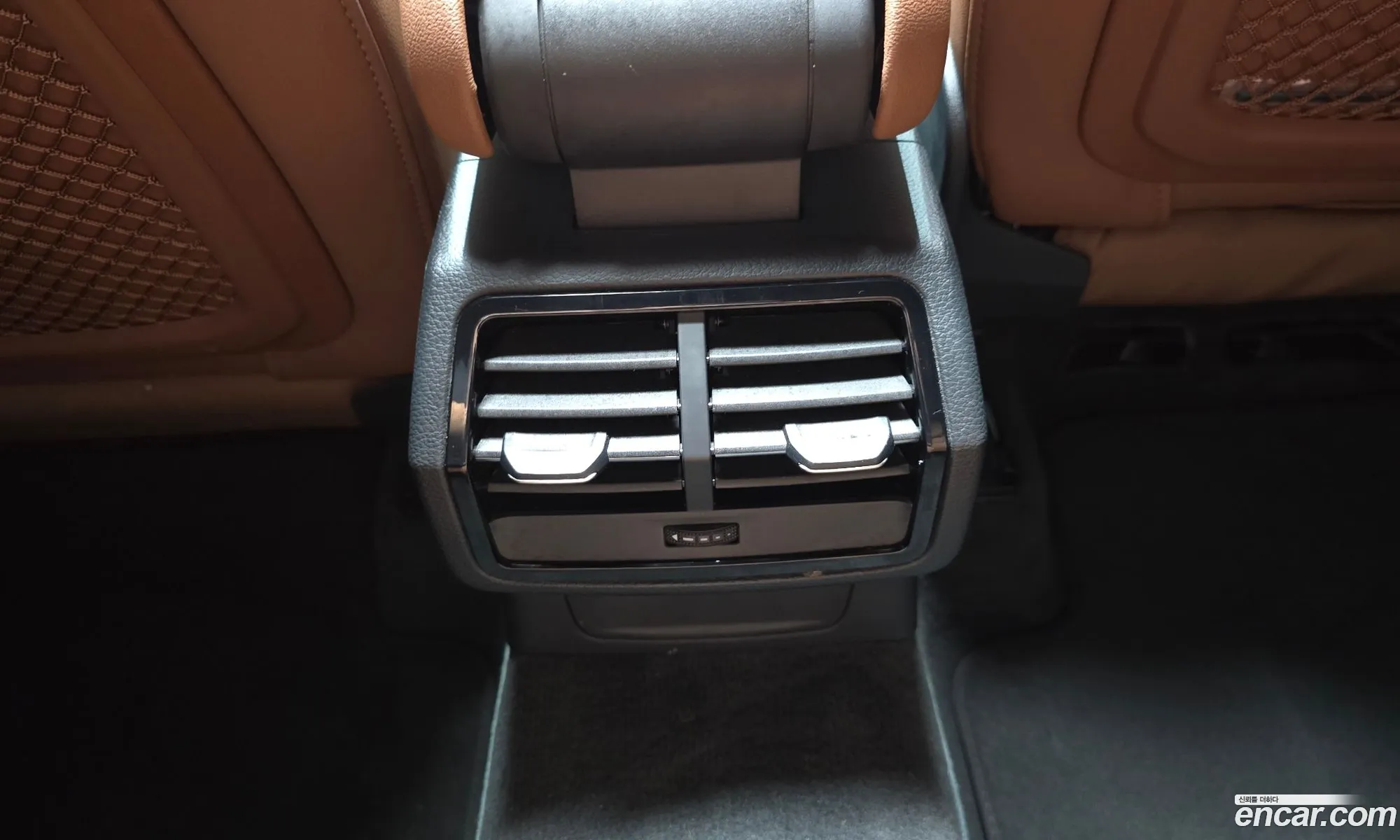 Audi Q3 2020 WAUZZZF35L1054540 — 31