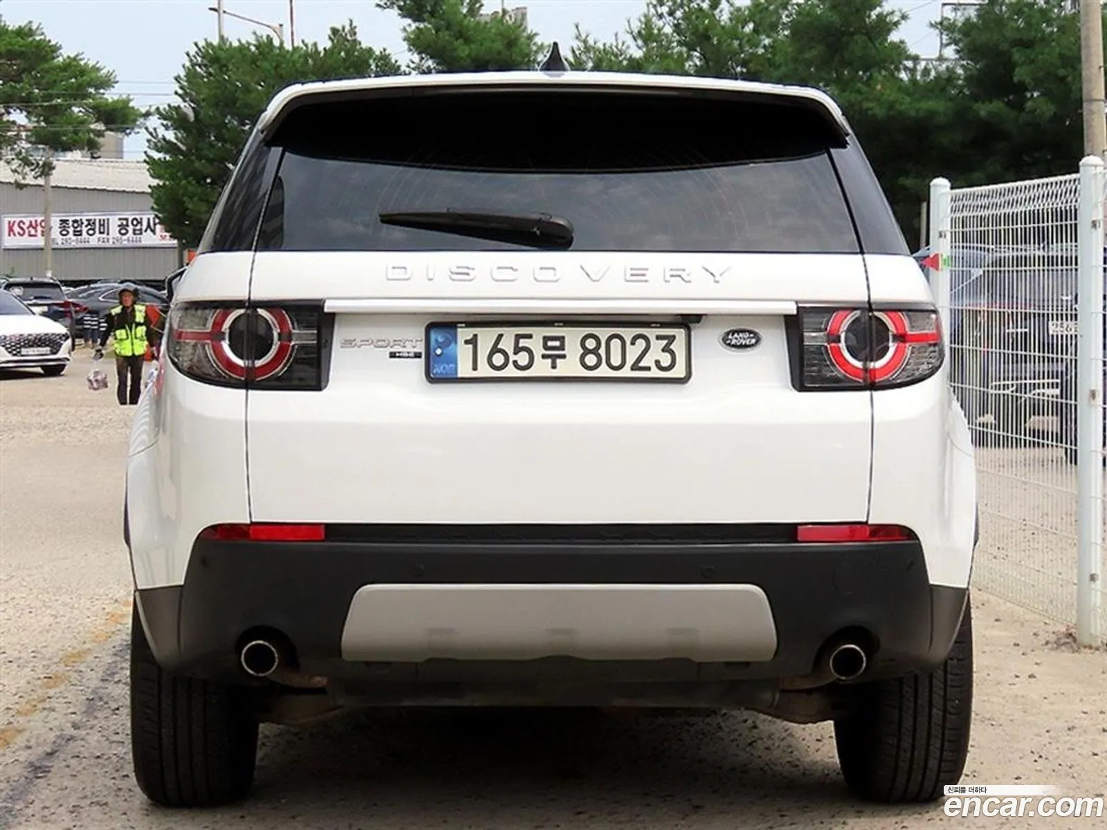 Land Rover Discovery Sport 2017 — 10