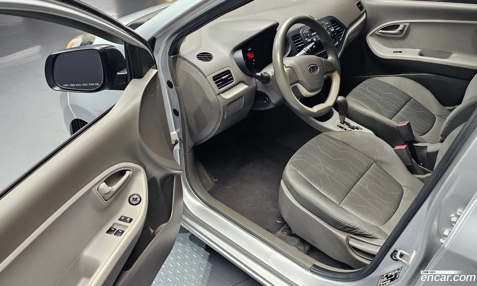 Kia Morning 2011 — 13