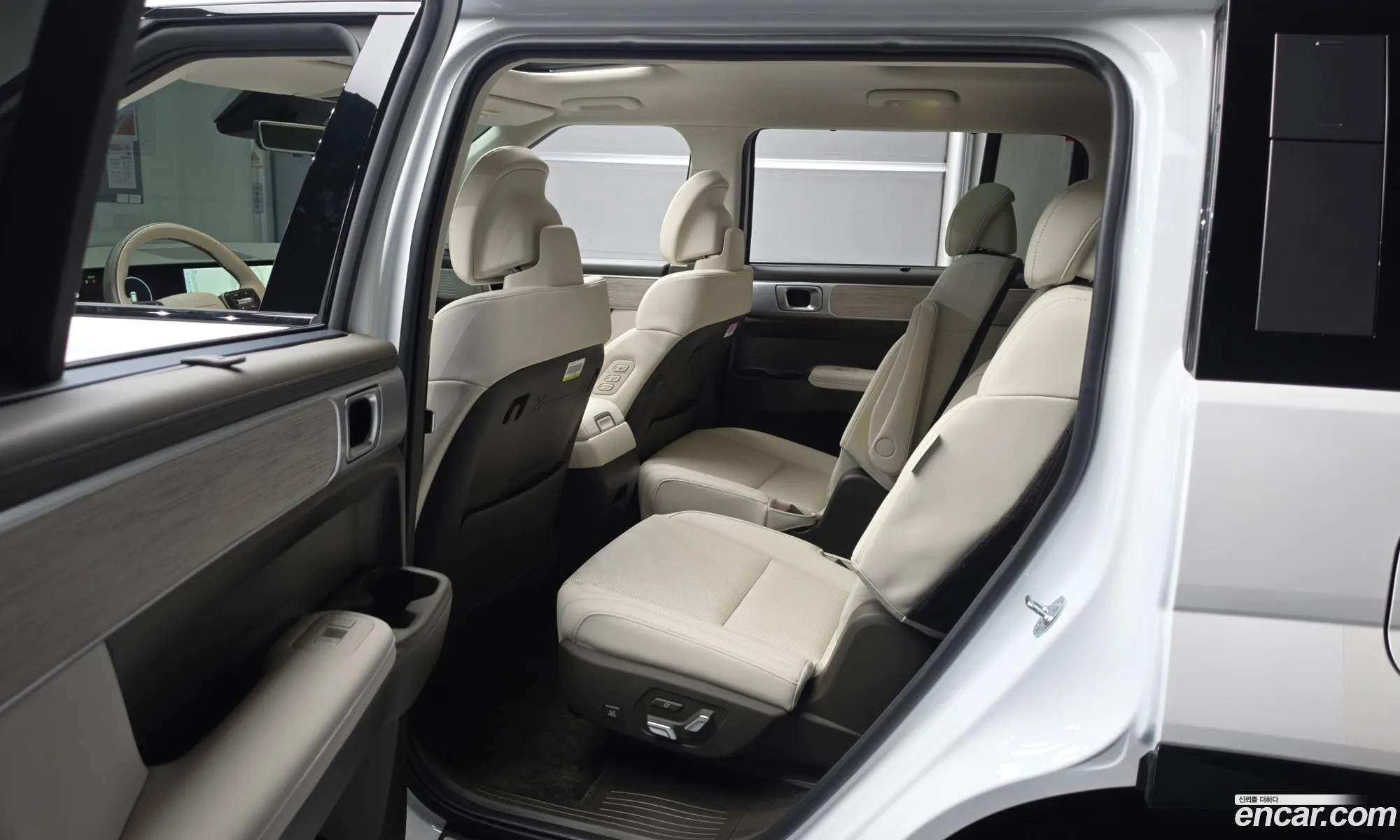 Hyundai Santa Fe 2024 — 28