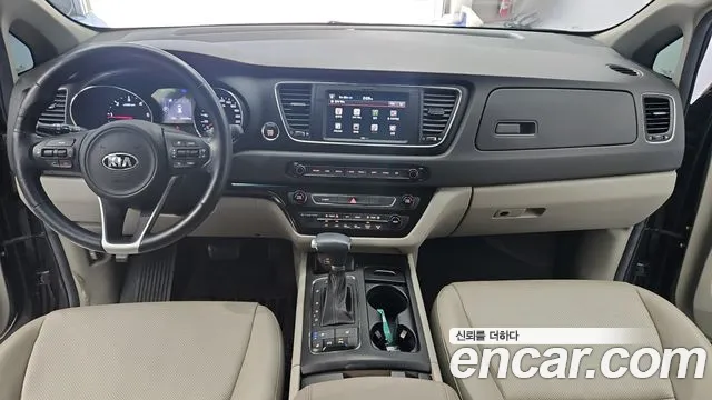 Kia Carnival 2017 — 4