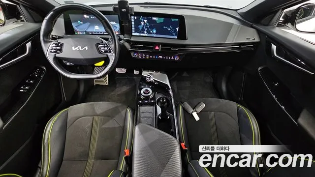 Kia EV6 2023 — 4