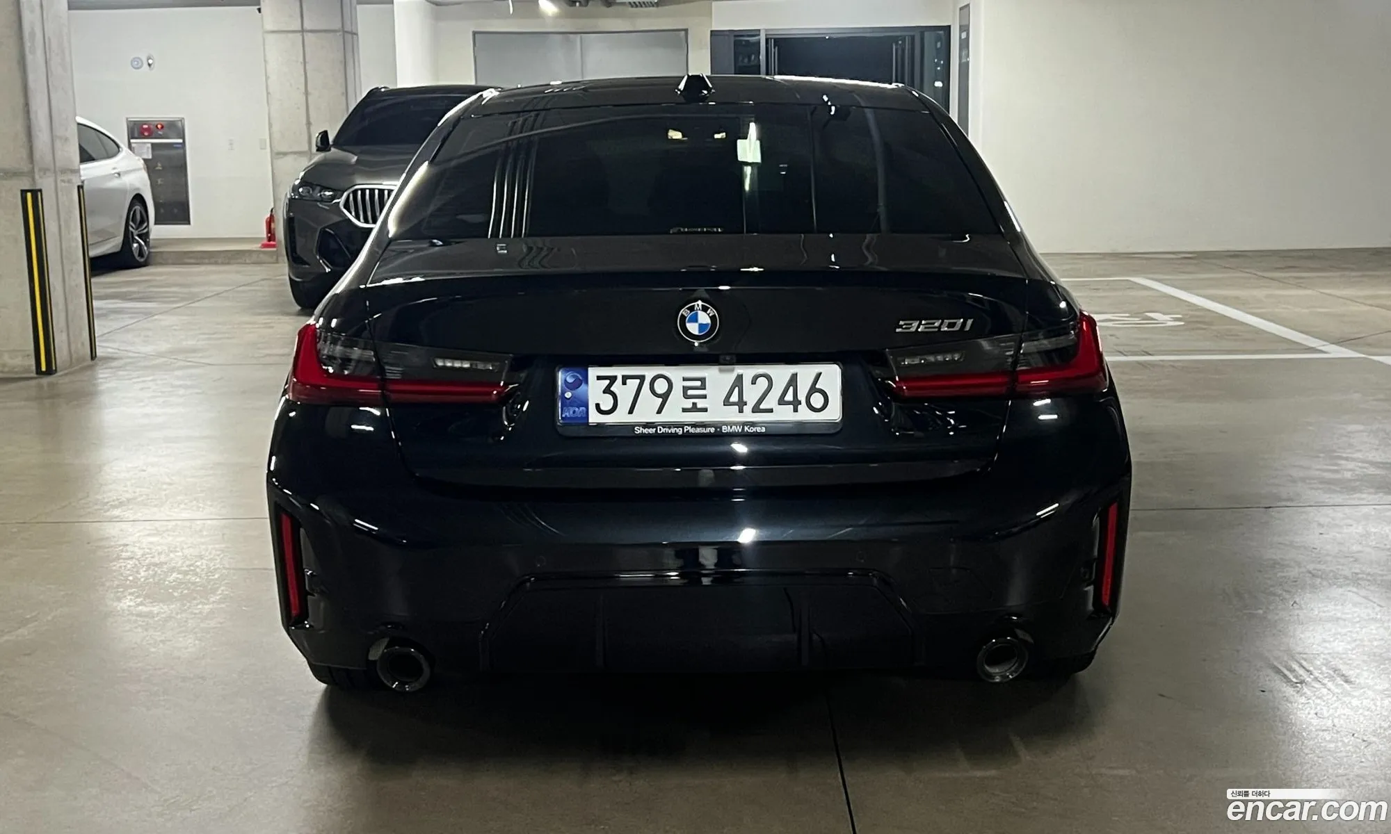 BMW 3 Series 2023 — 10