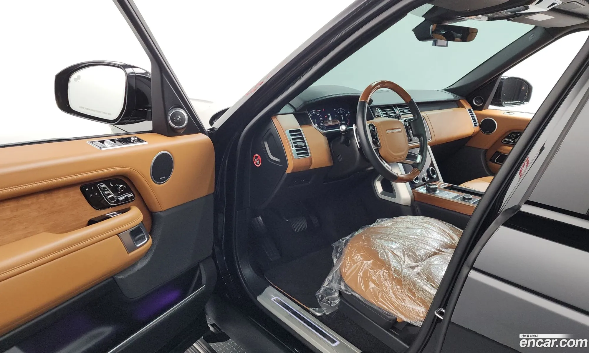 Land Rover Range Rover 2021 11111111111111111 — 29