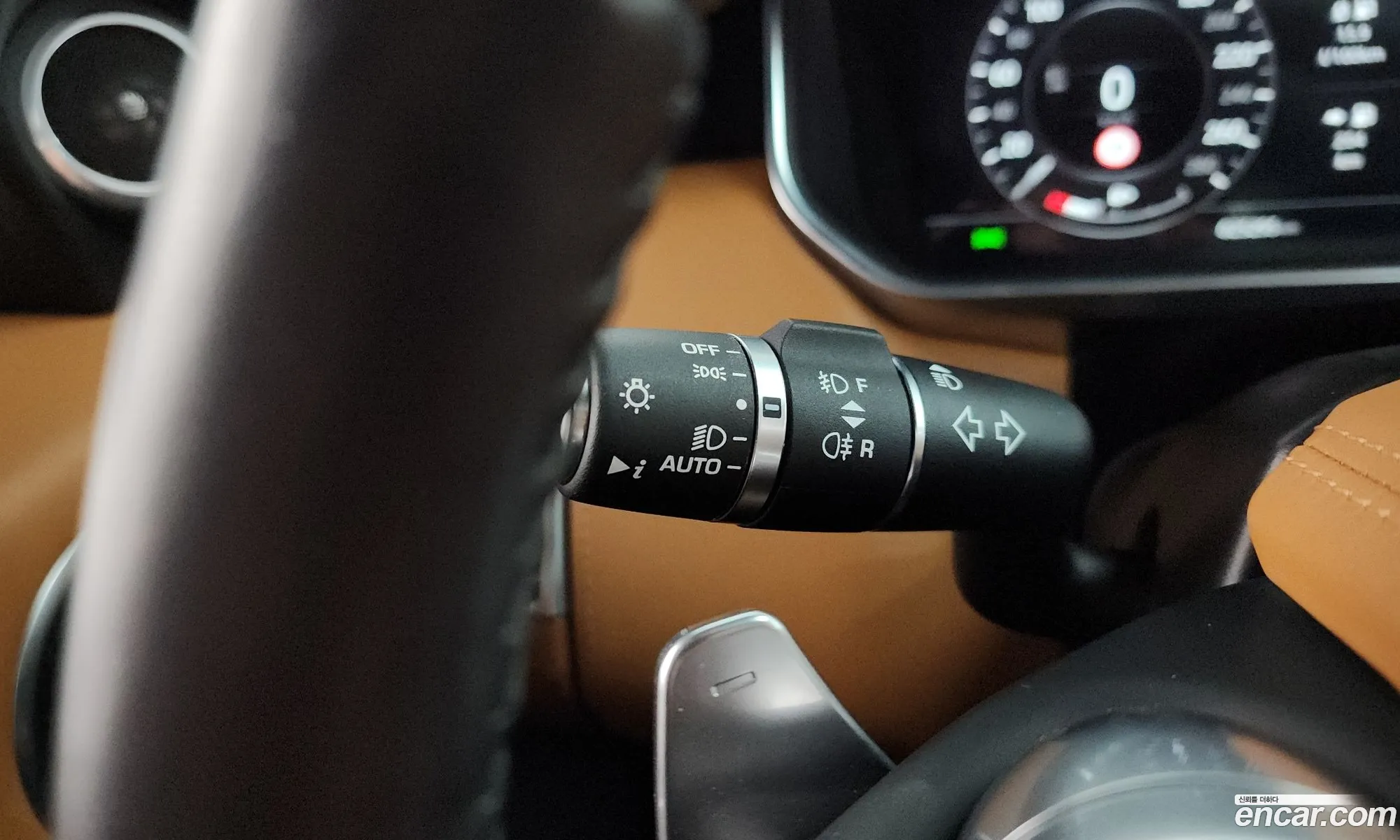 Land Rover Range Rover 2021 11111111111111111 — 19