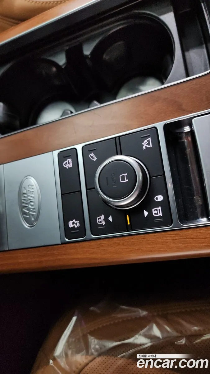Land Rover Range Rover 2021 11111111111111111 — 26