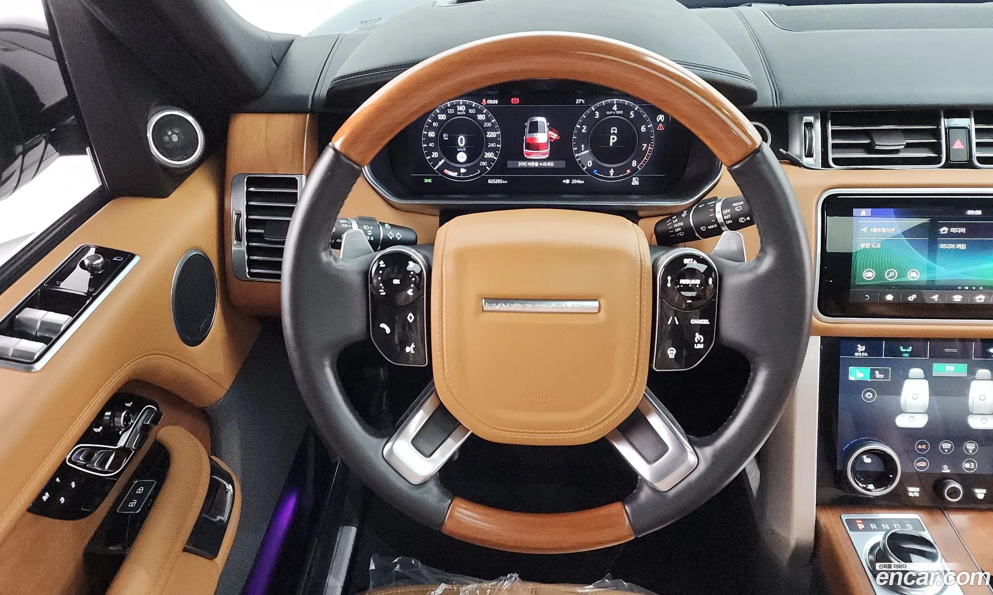Land Rover Range Rover 2021 11111111111111111 — 18