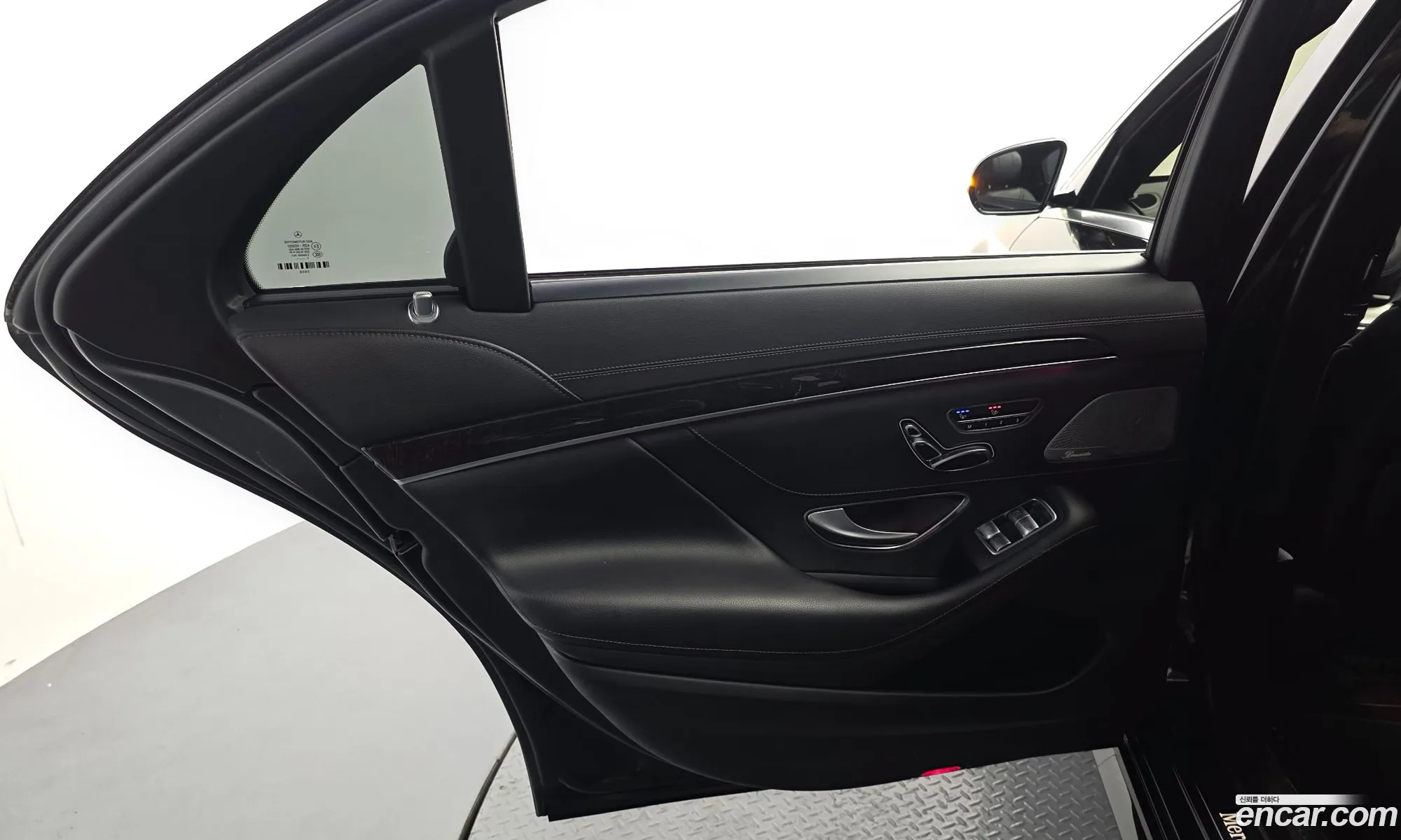 Mercedes-Benz S-Class W222 2017 — 12