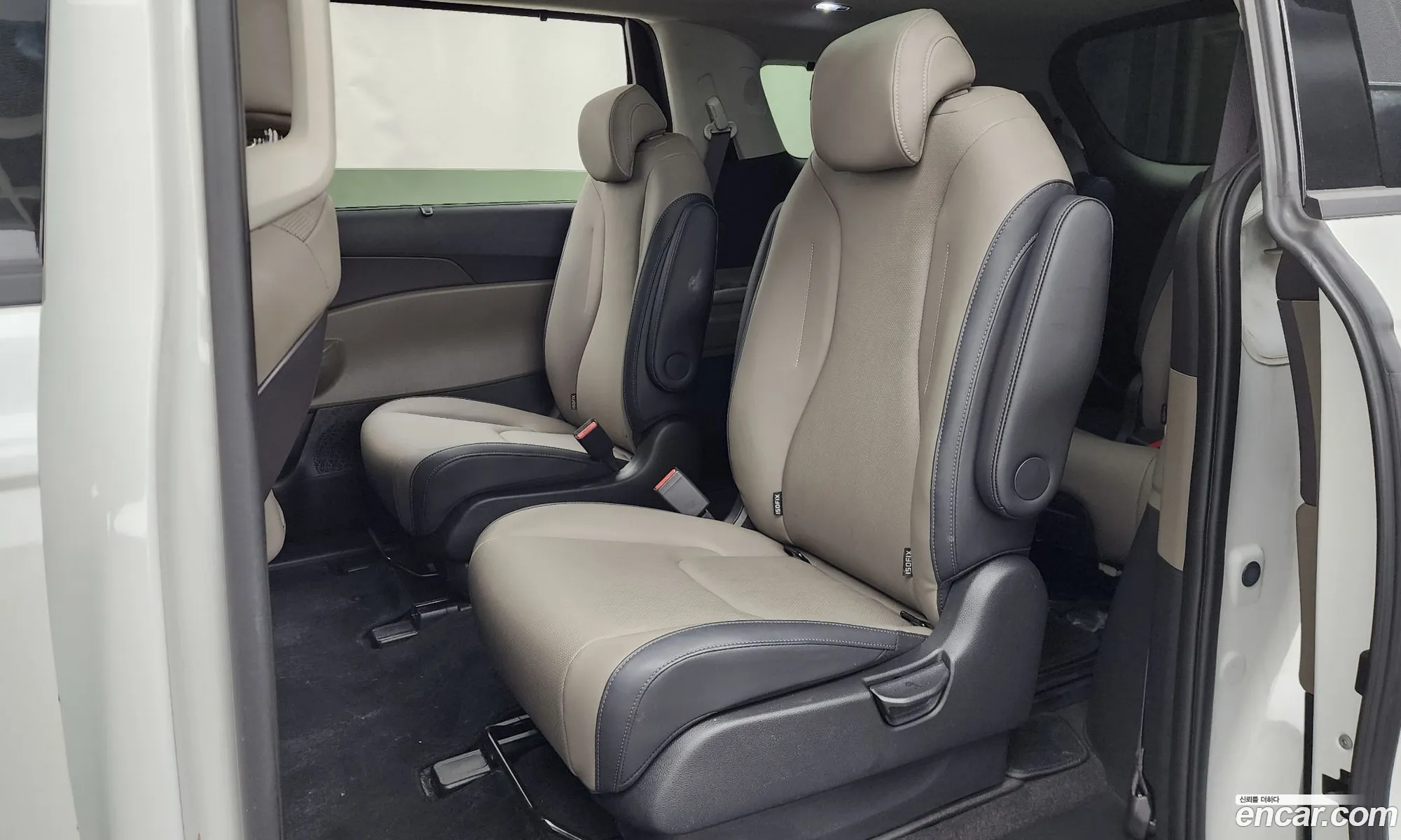 Kia Carnival 2024 KNANC81BBSS513813 — 21