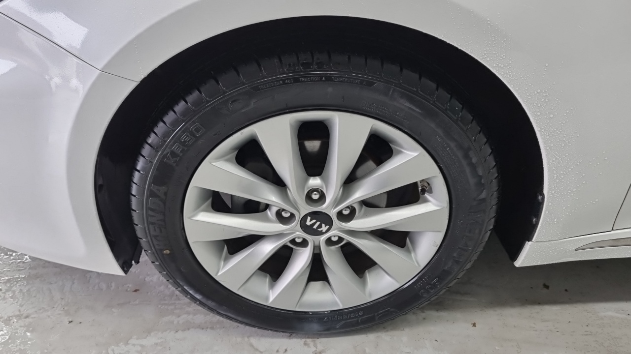 Kia K5 2016 — 10