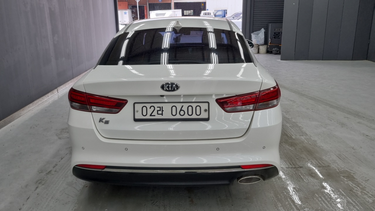 Kia K5 2016 — 14