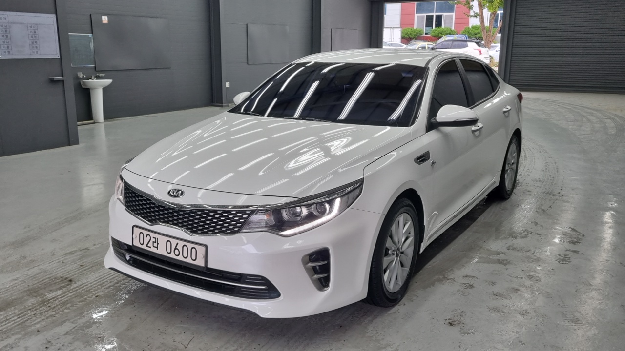 Kia K5 2016 — 18