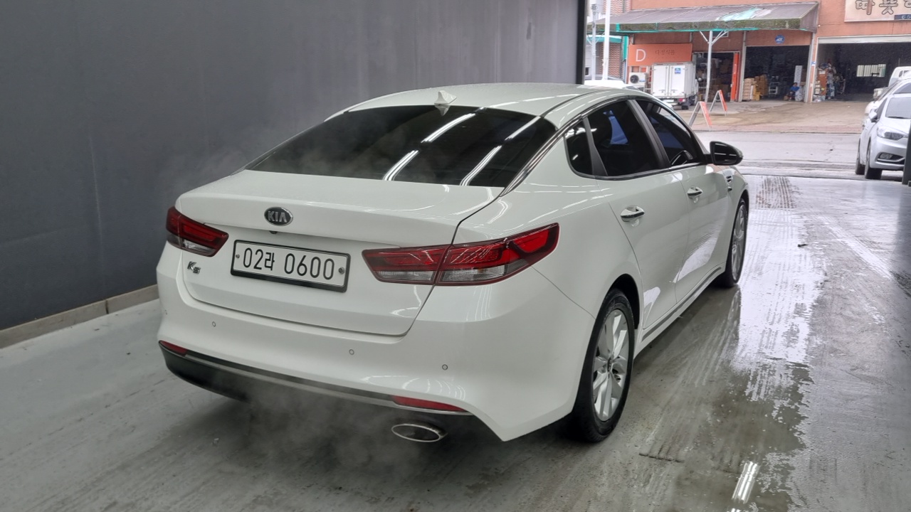 Kia K5 2016 — 11