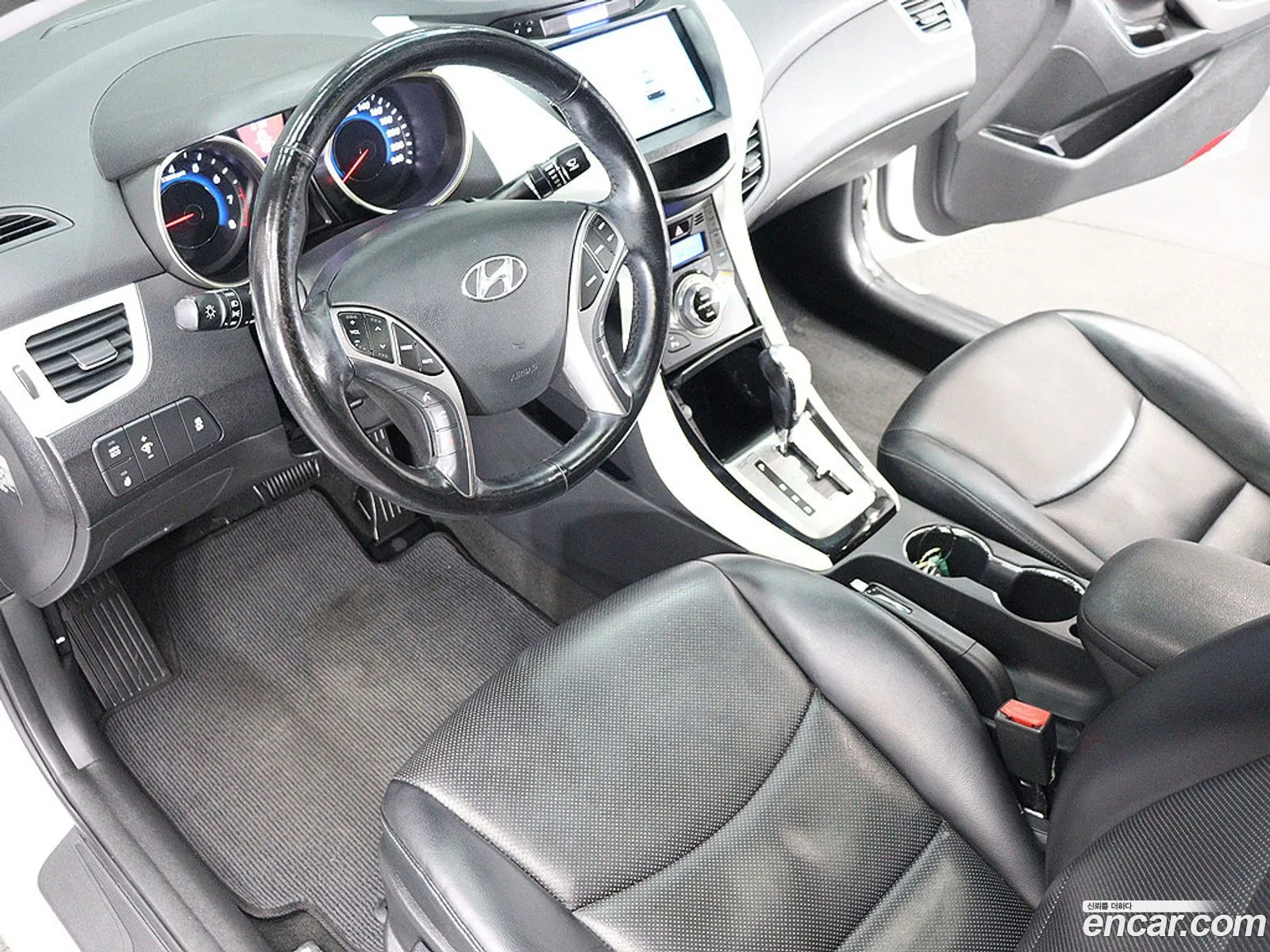Hyundai Elantra MD 2012 — 9