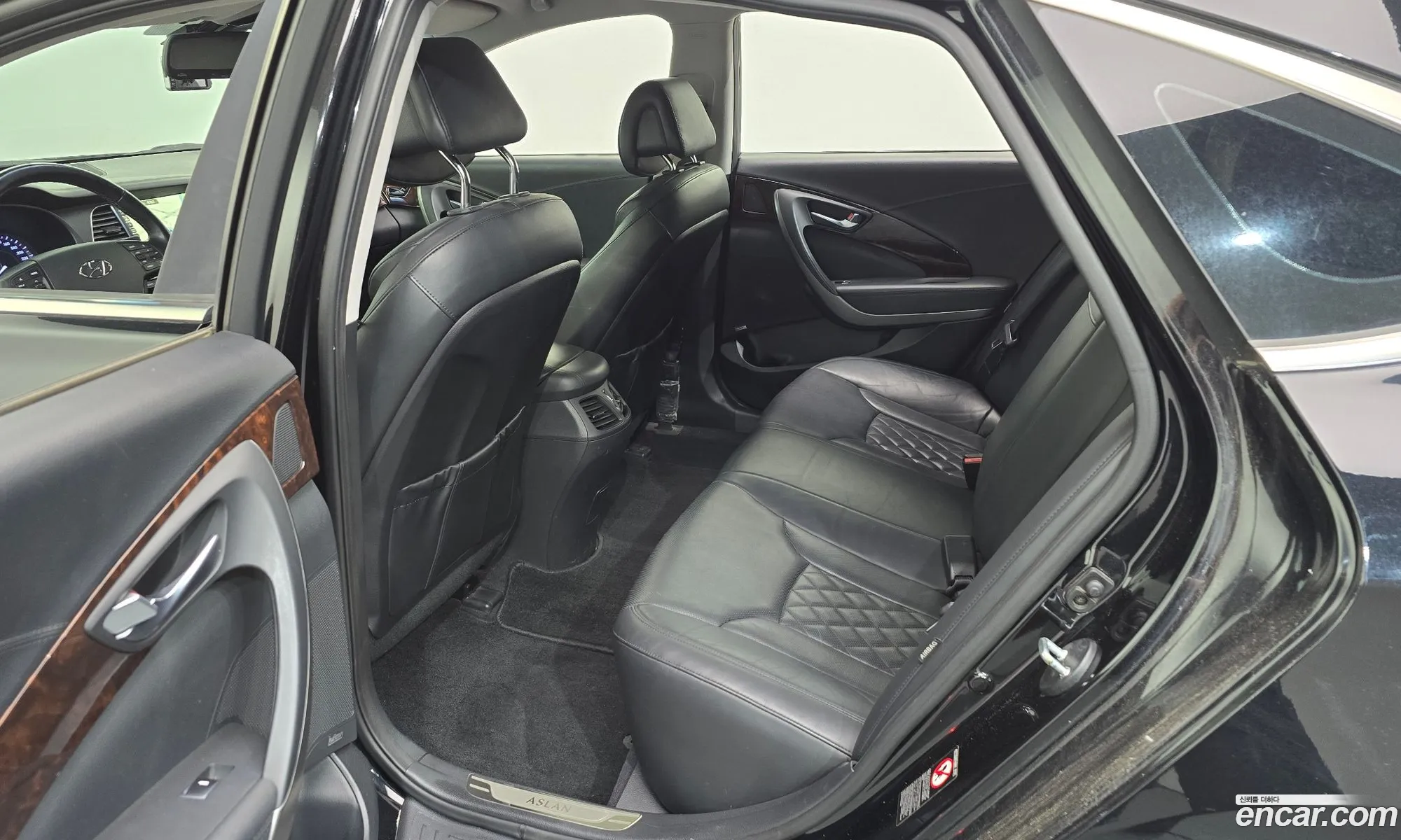 Hyundai Aslan 2015 — 20