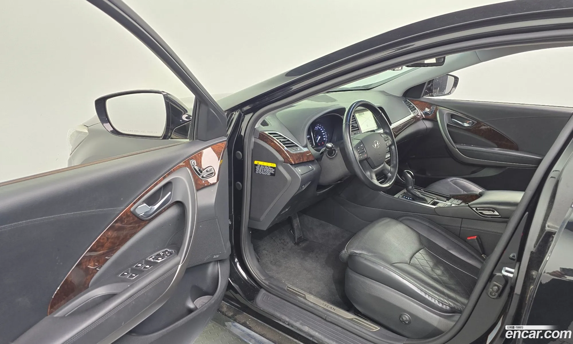 Hyundai Aslan 2015 — 6