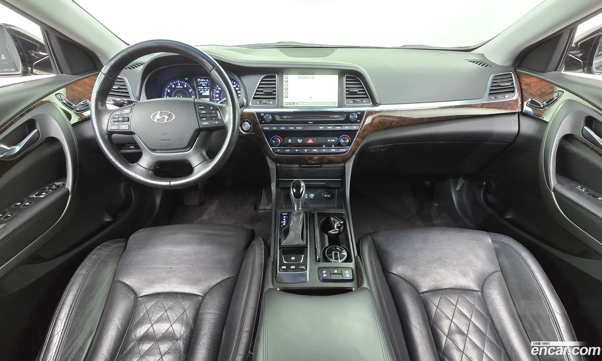 Hyundai Aslan 2015 — 9