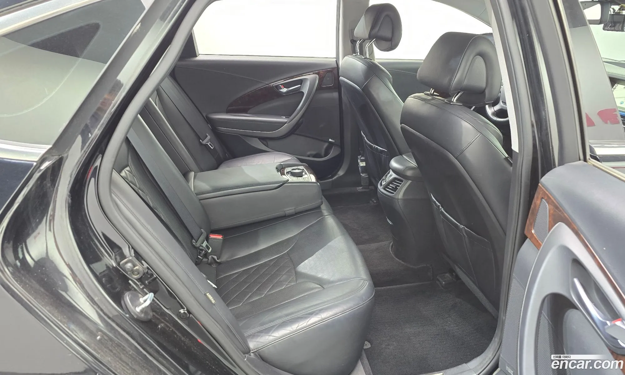 Hyundai Aslan 2015 — 15